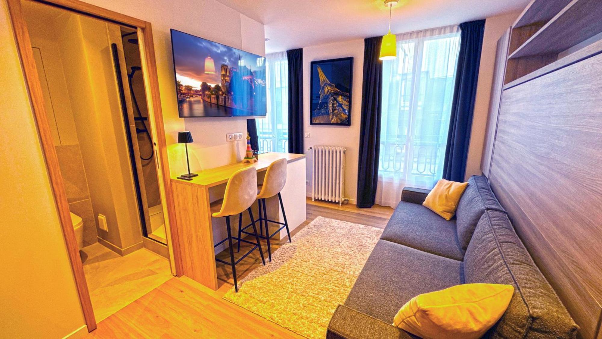 Paris Apartment *